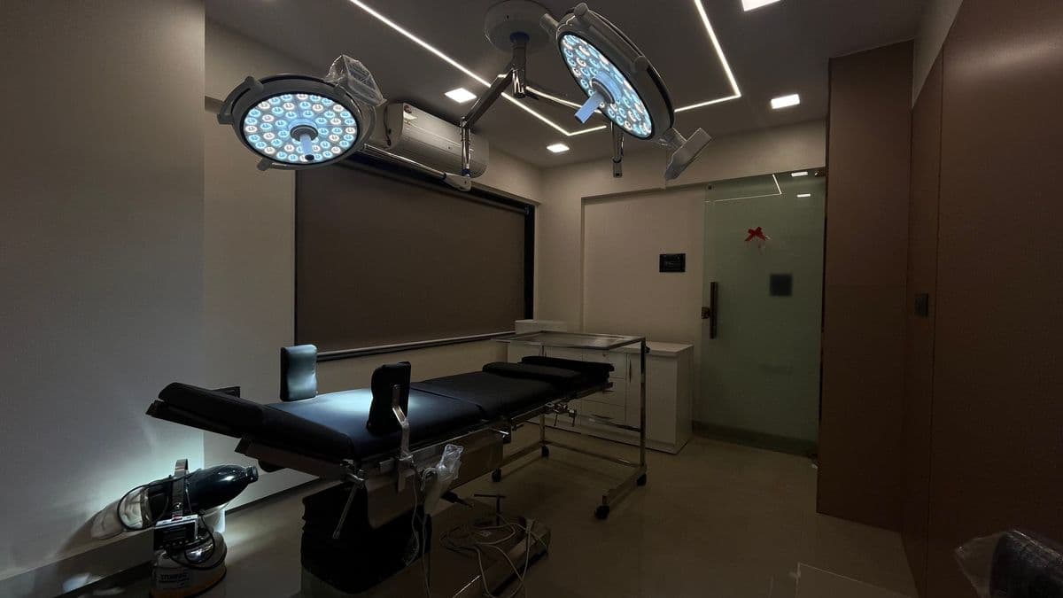 Dr. Nikhil Face Surgical & Aesthetic Centre clinic interior